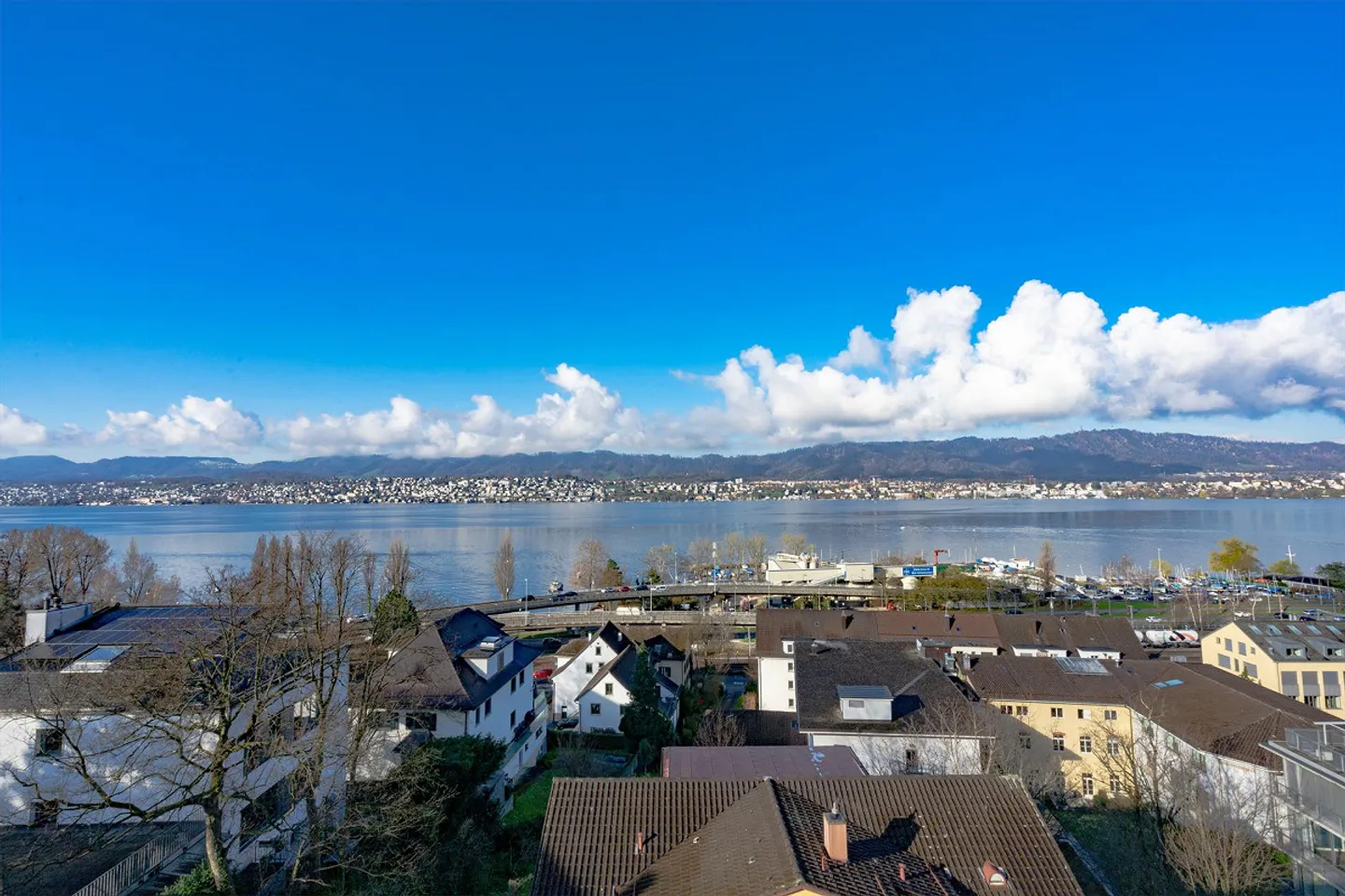 4-room old building apartment with lake view in Zurich Seefeld - Photo 1 of 2