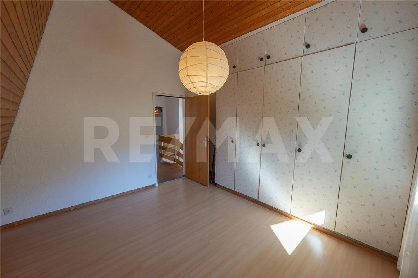 Maison individuelle avec vue imprenable et beaucoup d'espace extérieur... - Photo 9 sur 13