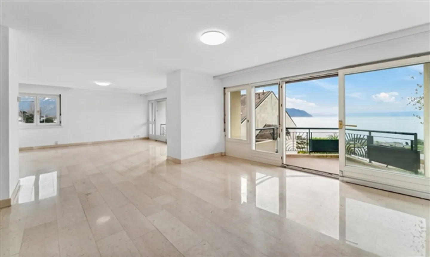 Stupenda maisonette, direttamente sull'acqua a Villeneuve - Foto 4 di 13