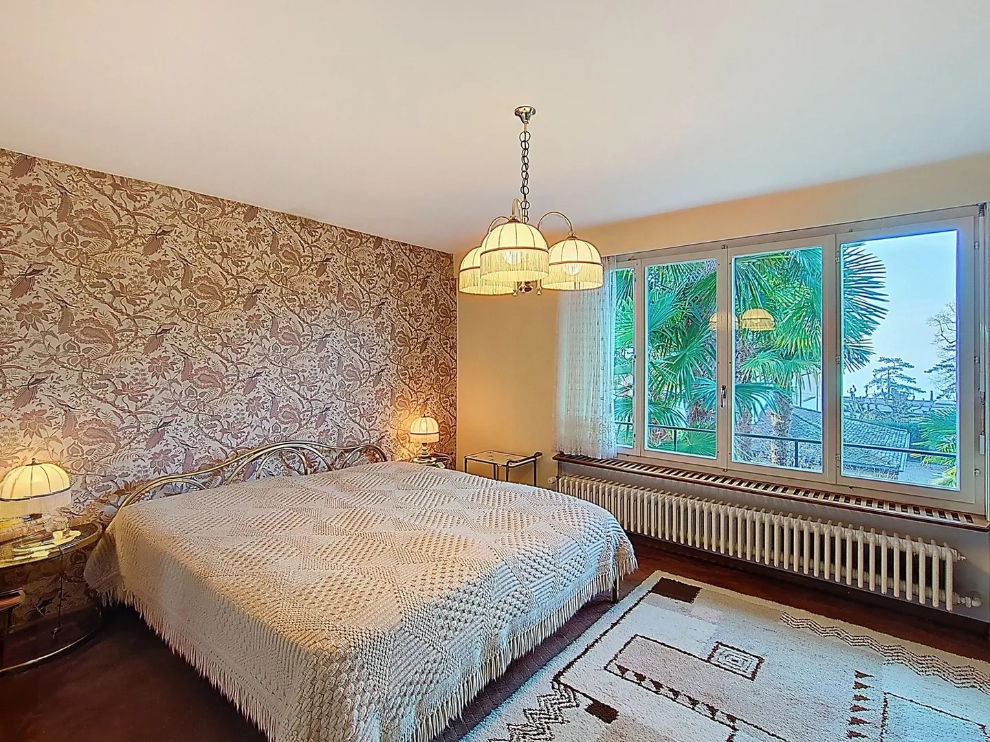 Exklusiv! Einzelvilla mit 7 Zimmern, Garten, Pool und Blick auf den See und die Berge - Foto 7 von 16