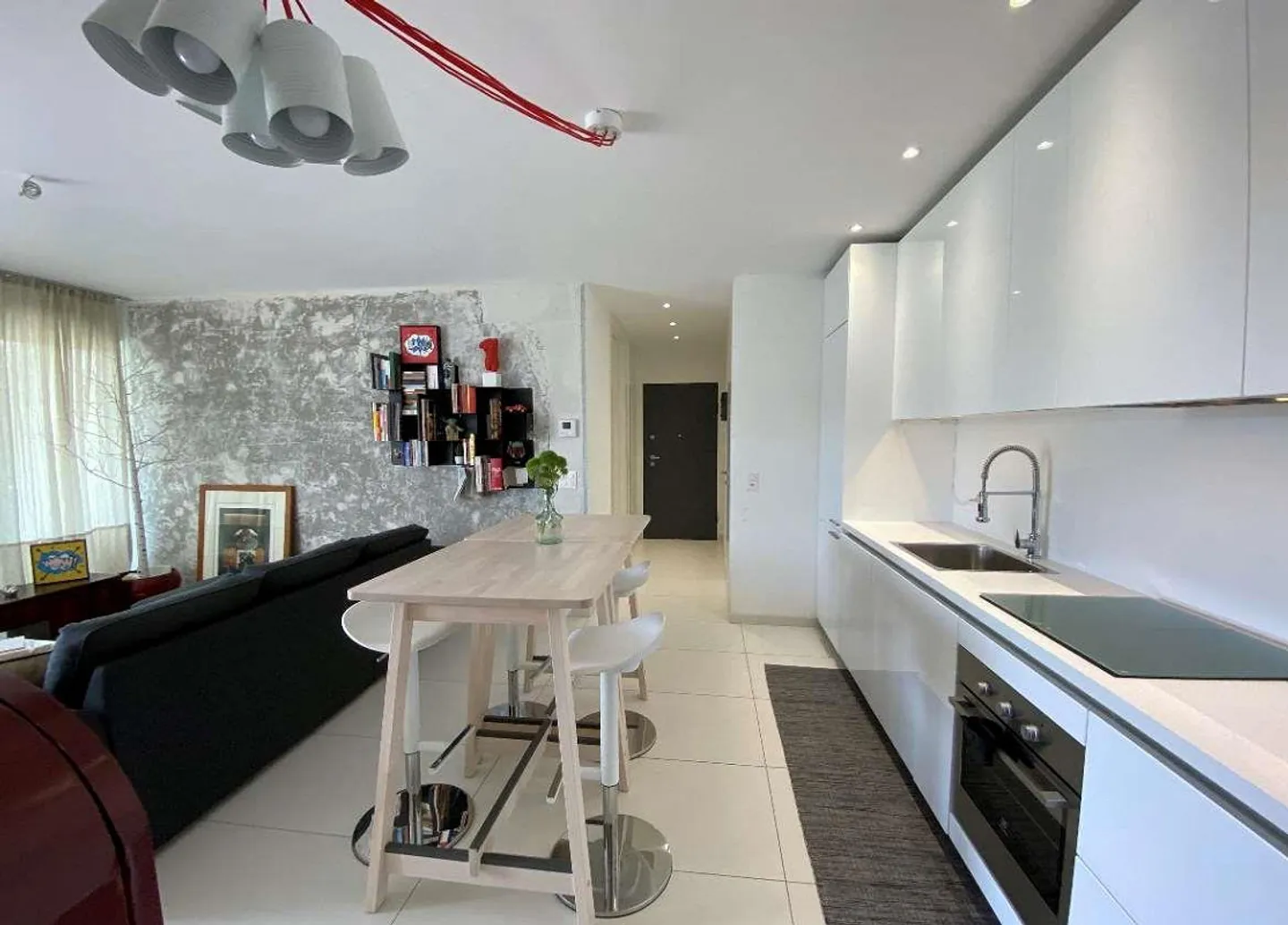 Appartement moderne avec terrasse et vue panoramique - Photo 7 sur 13