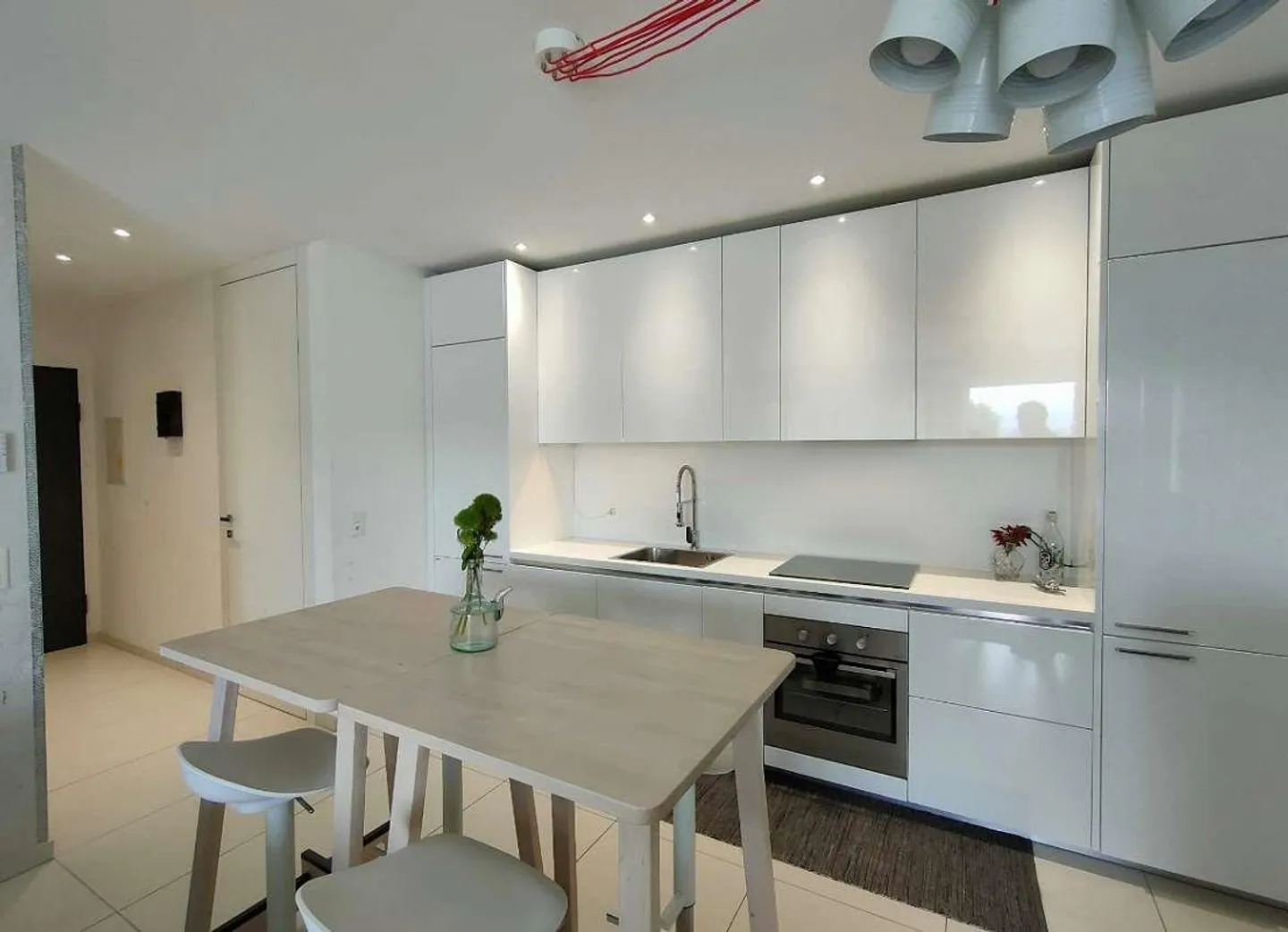 Appartement moderne avec terrasse et vue panoramique - Photo 10 sur 13