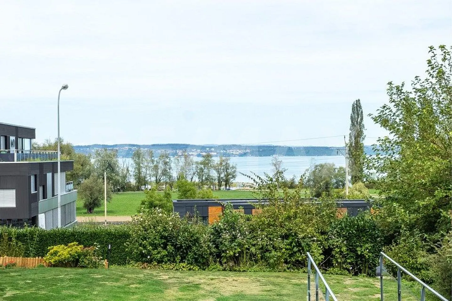 Wohnung mit Seesicht und Garten - Foto 8 von 13