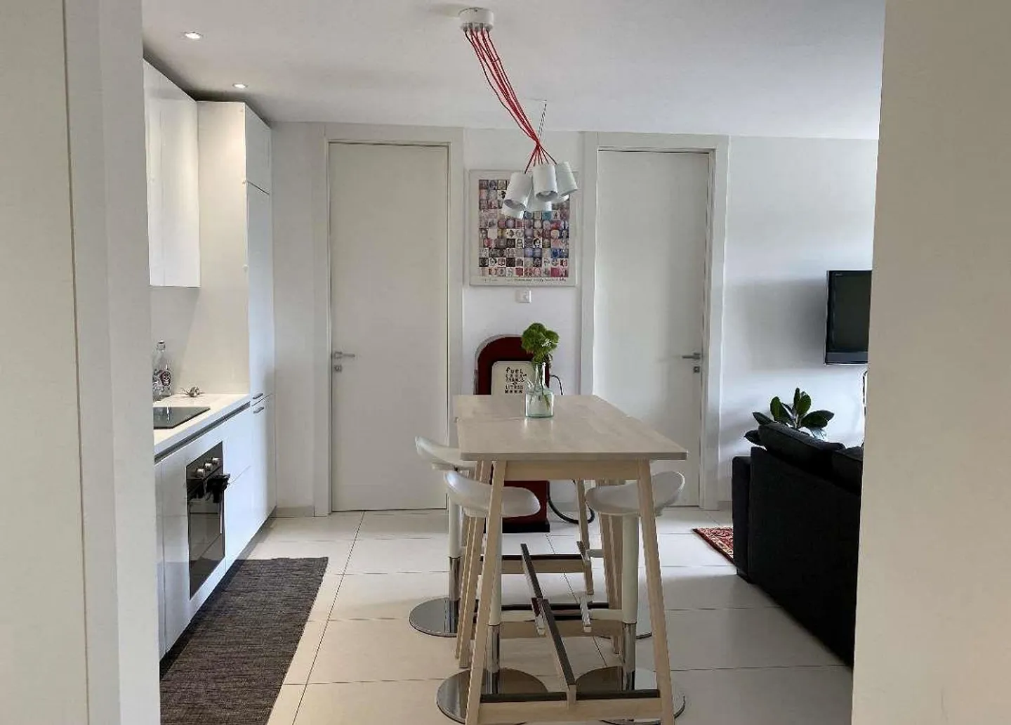 Appartement moderne avec terrasse et vue panoramique - Photo 11 sur 13