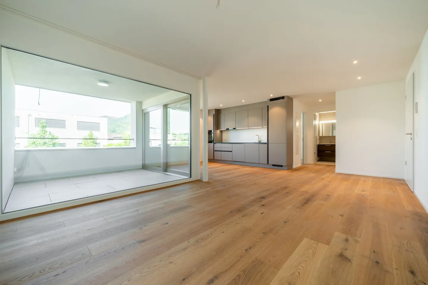 Luxurious 2½-room apartment in the best location in Egerkingen - Photo 2 of 4