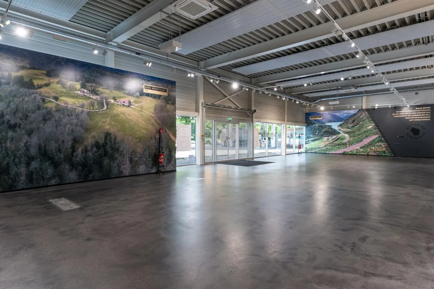 Espaces de bureaux et commerciaux attrayants et bien desservis dans le Bözingenfeld de Bienne - Photo 5 sur 13