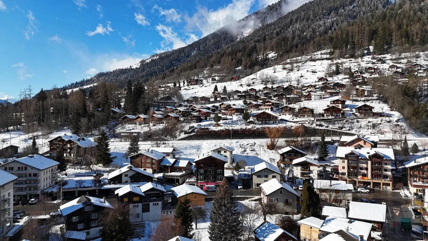 Barn in typical Valais style in the midst of Fiesch - Photo 9 of 11