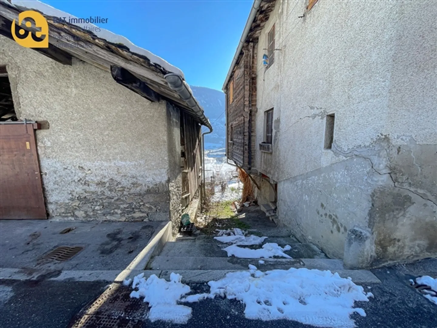 Ollon - Bâtiment historique avec des granges à rénover - Photo 6 sur 13