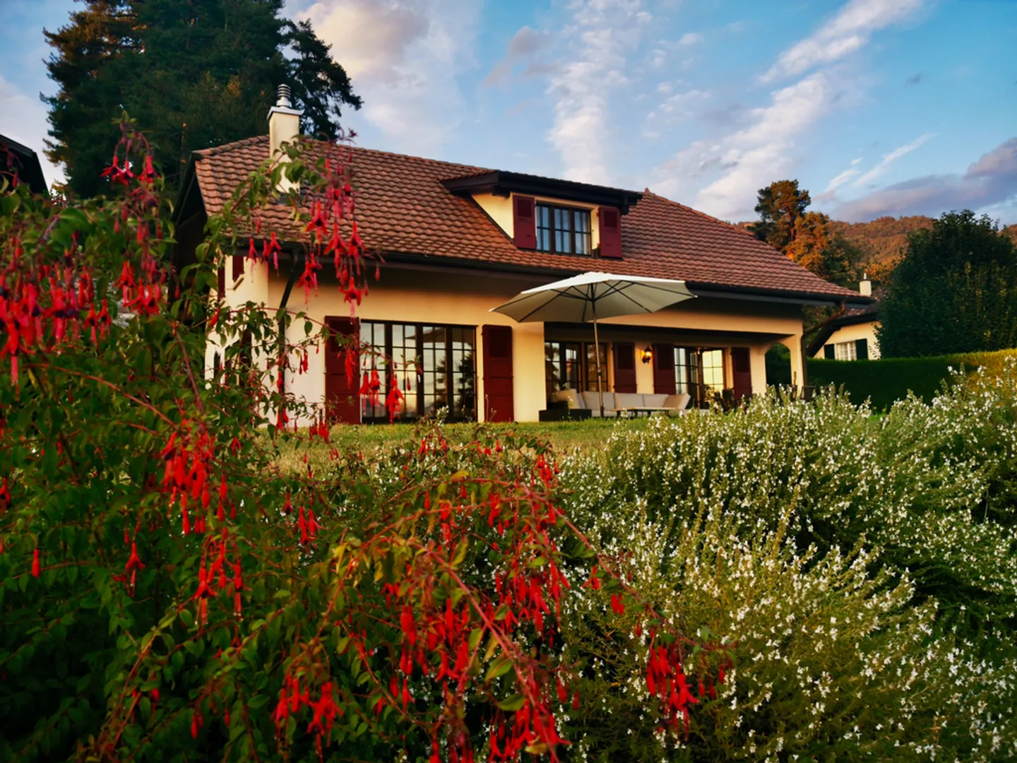 Villa Charmante avec Jardin - Photo 1 sur 8