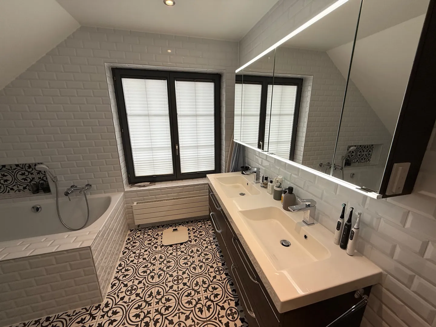 Villa Charmante avec Jardin - Photo 6 sur 8