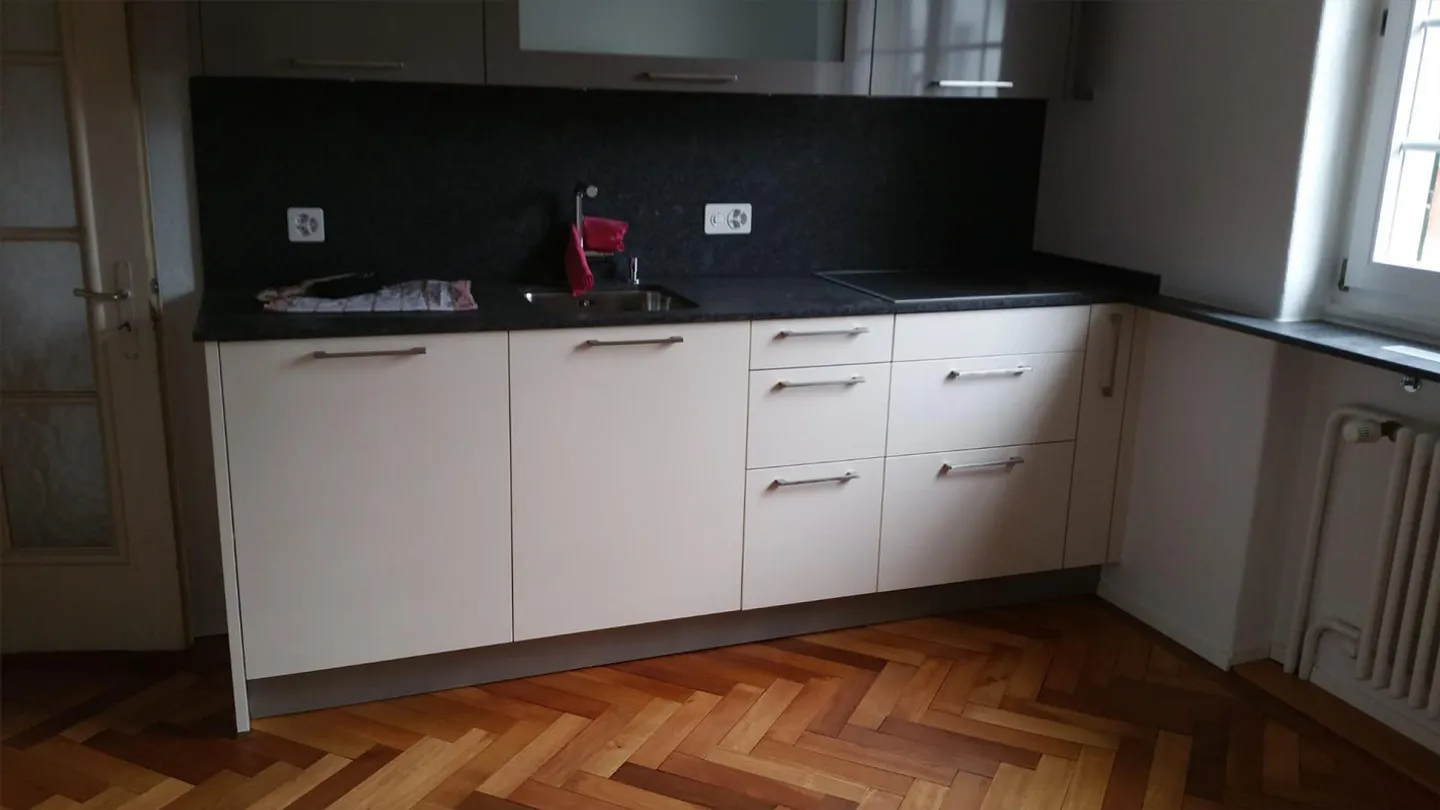 Appartamento affascinante con 5 stanze ai piedi del Brühlberg - Foto 7 di 9
