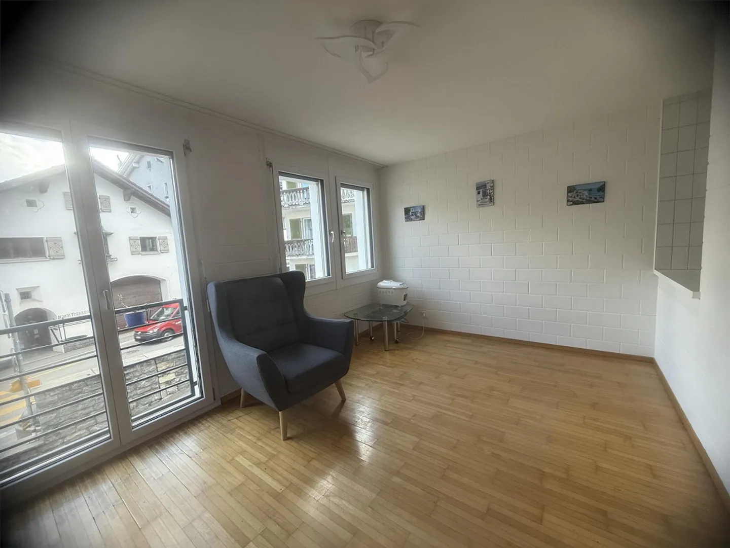 Bellissimo appartamento di 2 stanze con molta luce in affitto - Foto 4 di 7