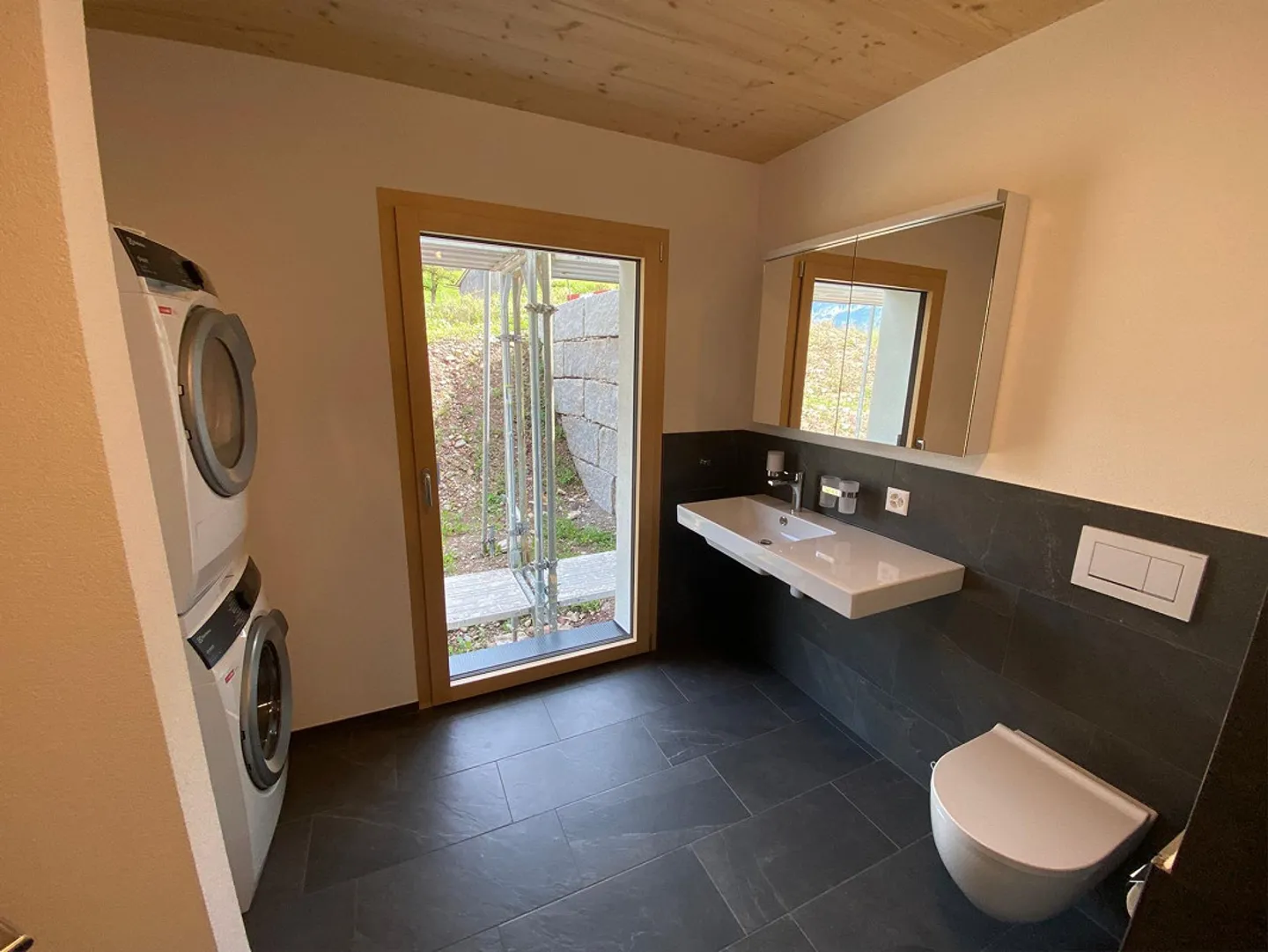 Nouvel appartement avec vue sur le lac Walensee et les Churfirsten - Photo 2 sur 8