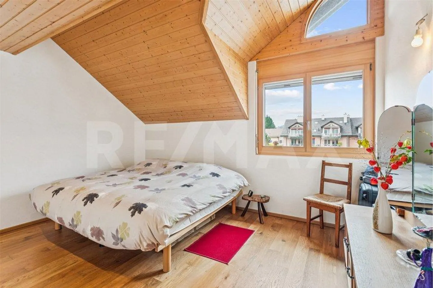 Breathtaking view & unique charm - The duplex heartthrob in Molli... - Photo 5 of 10