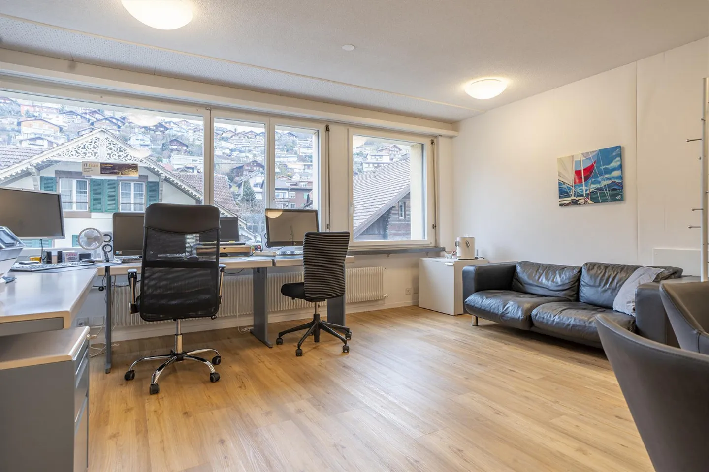 Bureau lumineux et moderne directement au bord du lac - Photo 3 sur 11