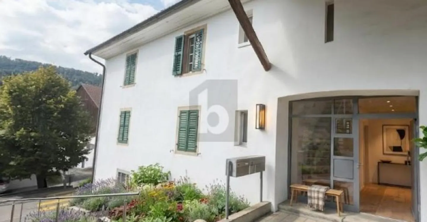 CHARMING AND SPACIOUS - Photo 1 of 5