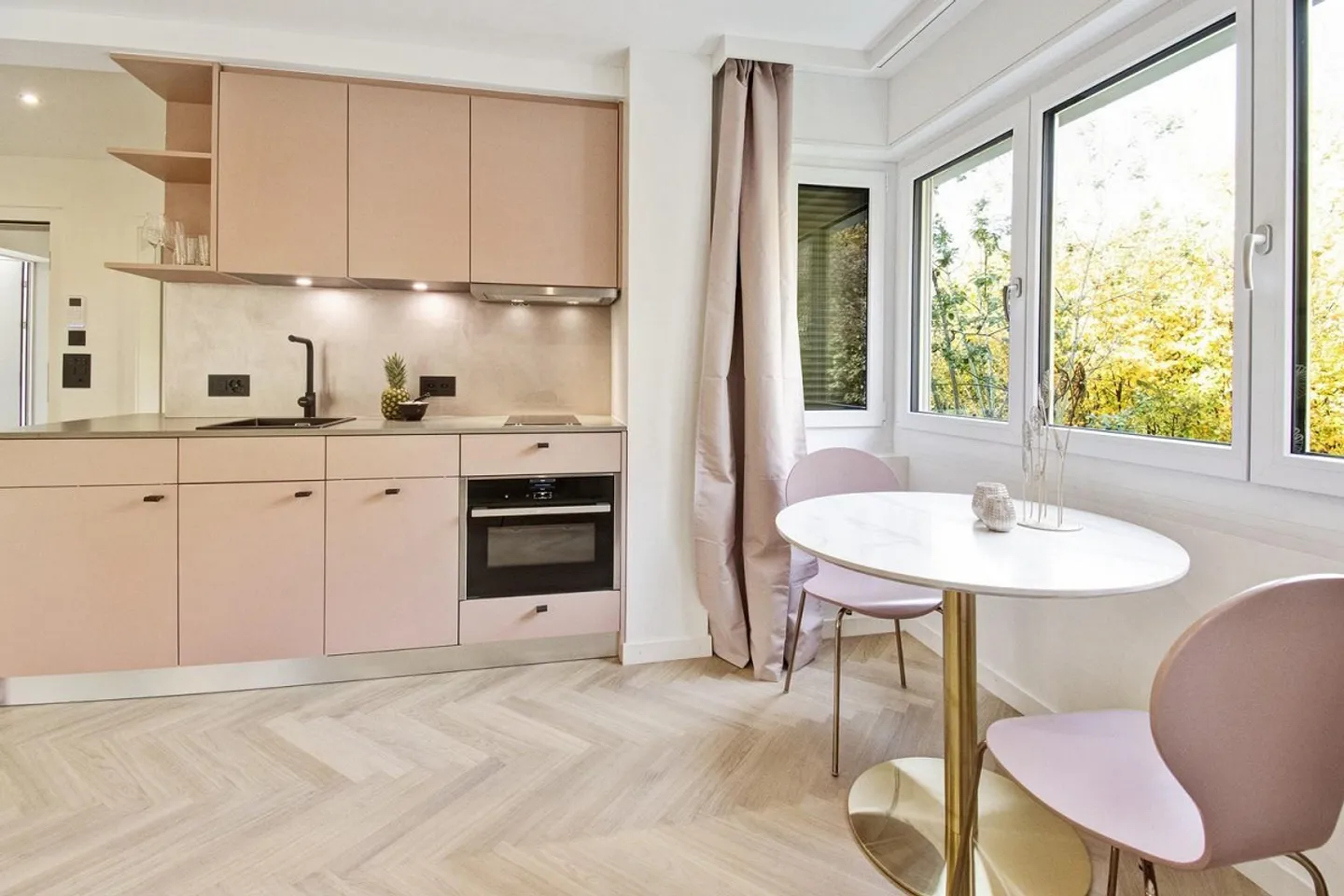 Meublé. Élégant. Disponible immédiatement. - Photo 6 sur 10