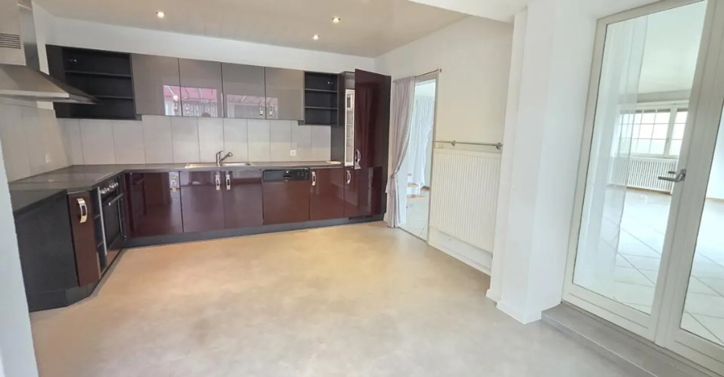 Favorit - Geräumiges 6,5-Zimmer-Familienhaus mit Garten - Foto 4 von 12