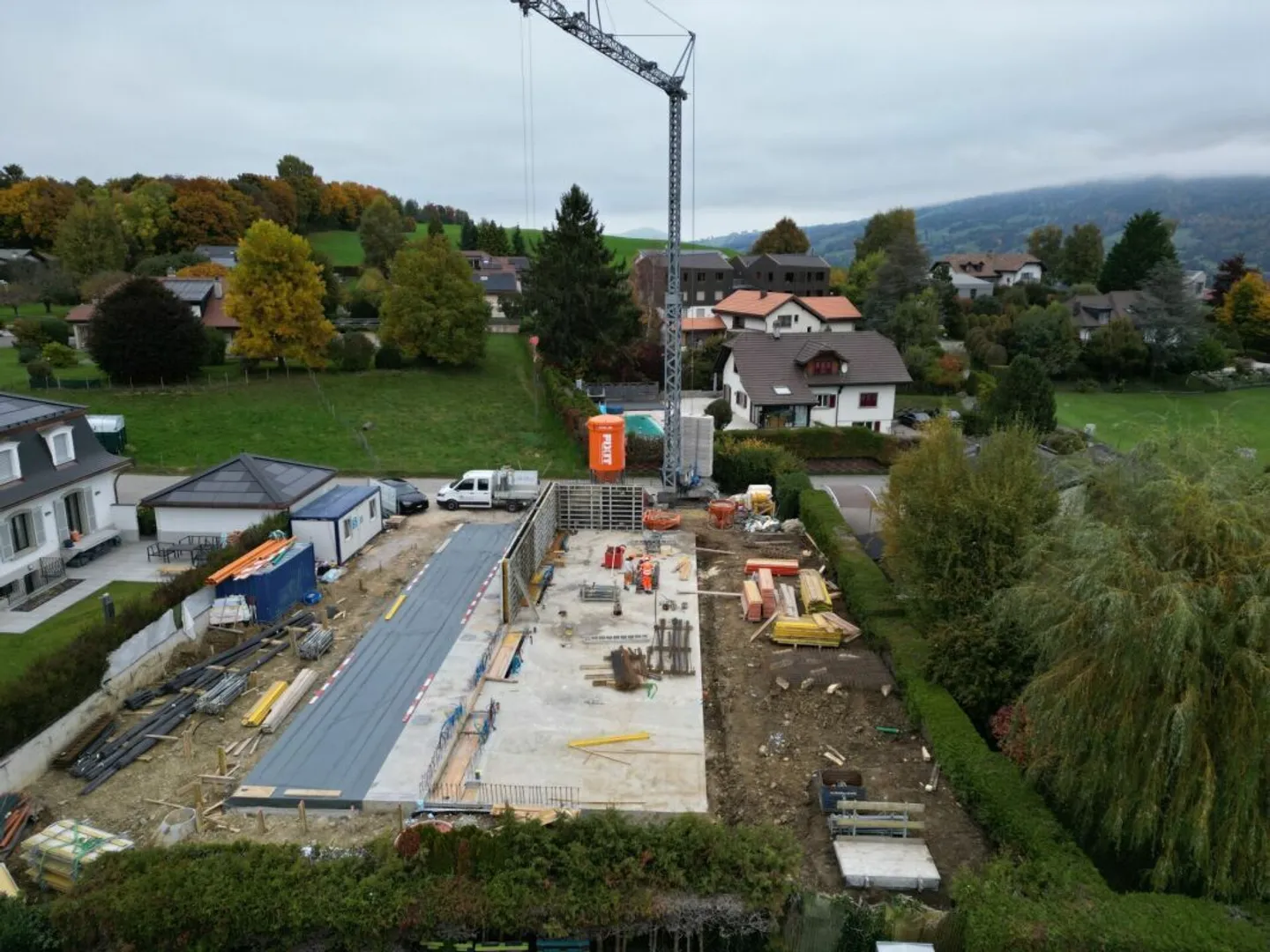 Villa adiacente di 5,5 stanze - Foto 9 di 10