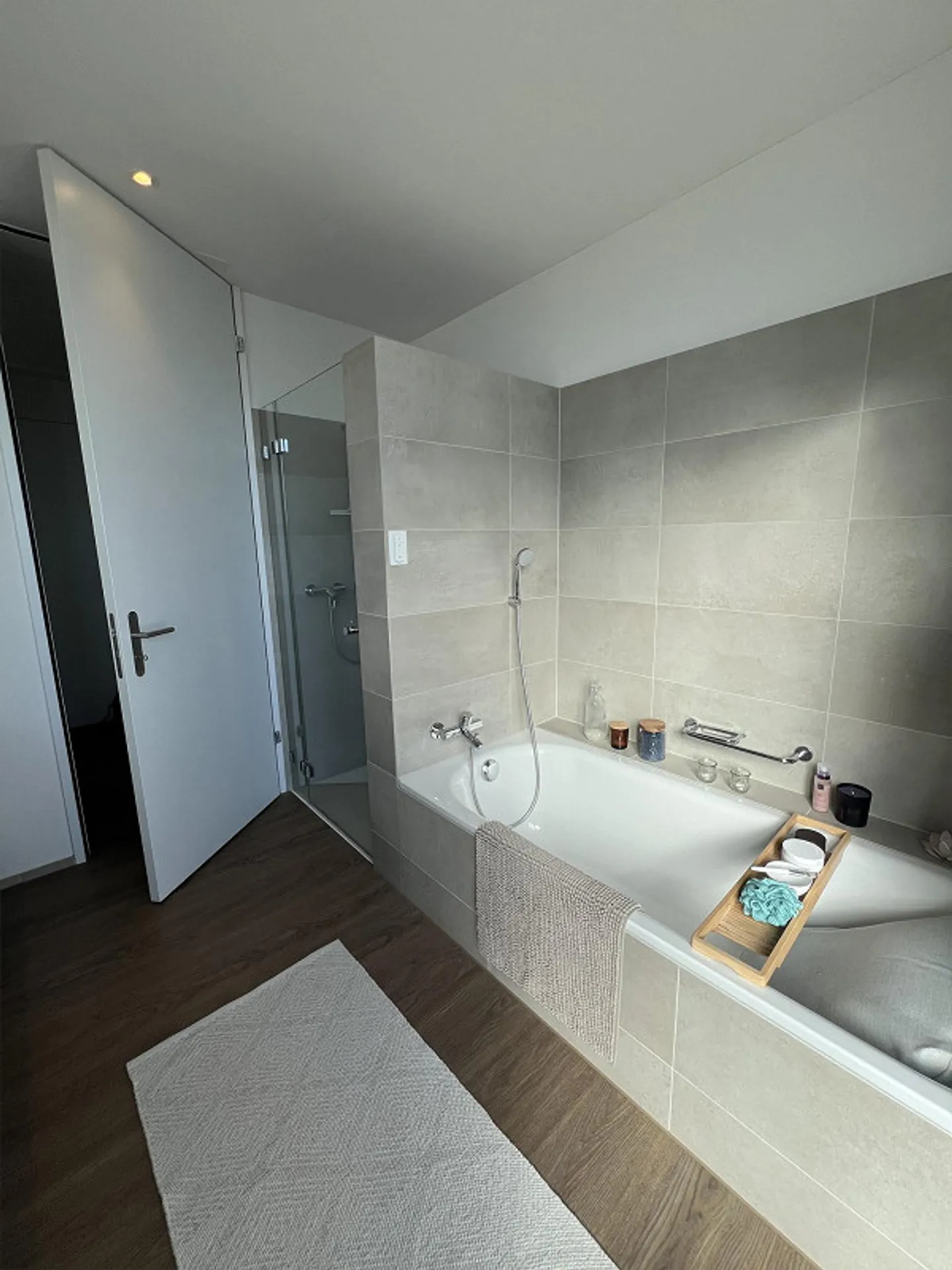 Attique - logement spacieux et moderne avec vue sur le lac - Photo 7 sur 10