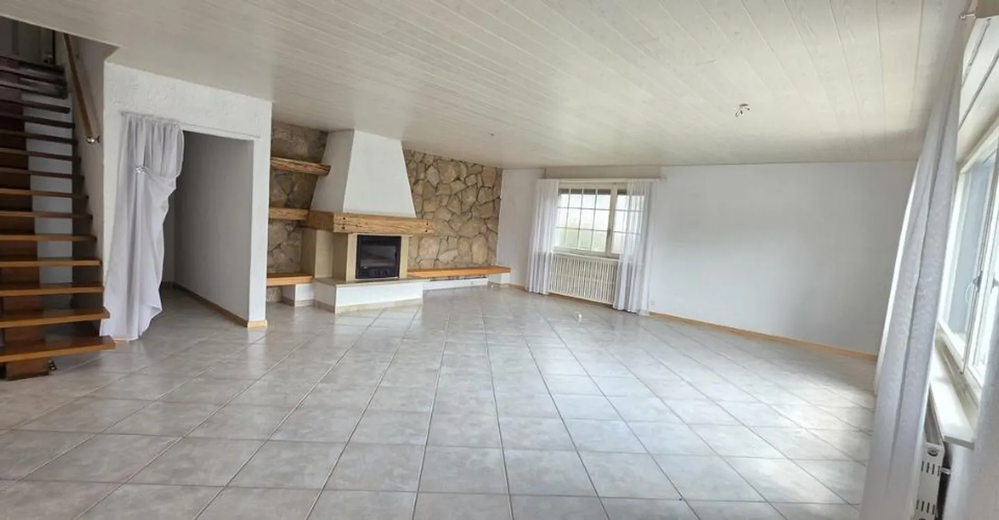 Favorit - Geräumiges 6,5-Zimmer-Familienhaus mit Garten - Foto 1 von 12