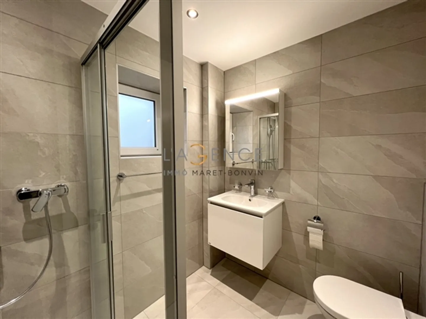 «RENOVIERTES GEBÄUDE MIT ZWEI WOHNUNGEN» - Foto 12 von 12