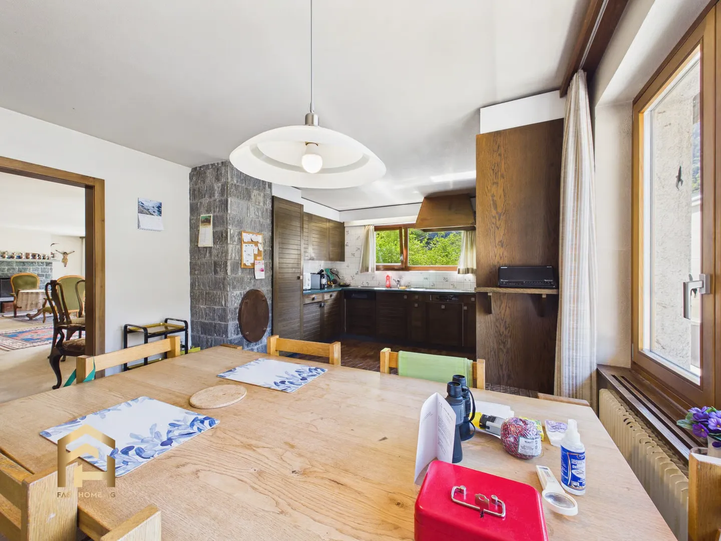Grosszügiges Einfamilienhaus mit Aussicht - Foto 4 von 13