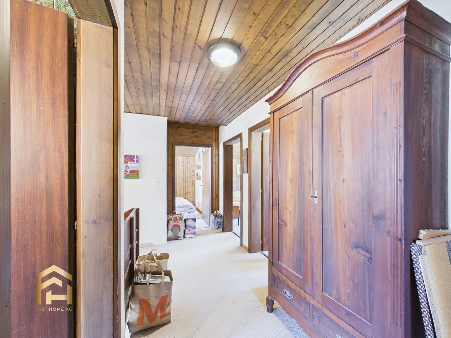 Grosszügiges Einfamilienhaus mit Aussicht - Foto 9 von 13