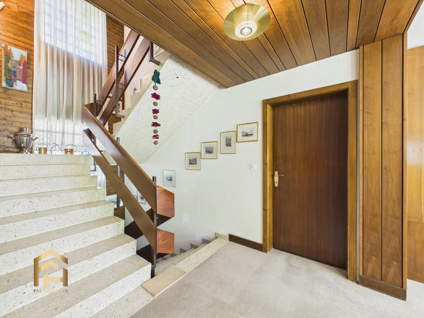 Grosszügiges Einfamilienhaus mit Aussicht - Foto 10 von 13