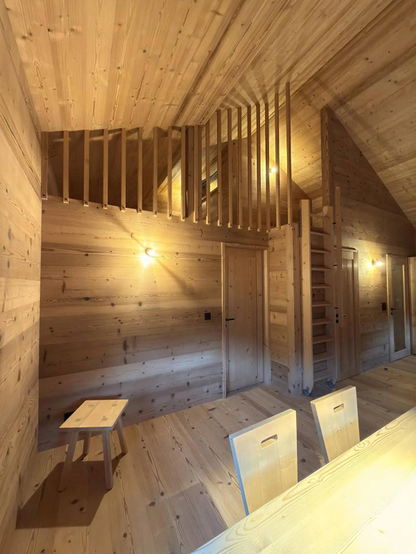 Renoviertes Maiensäss an traumhafter Aussichtslage - Foto 3 von 12