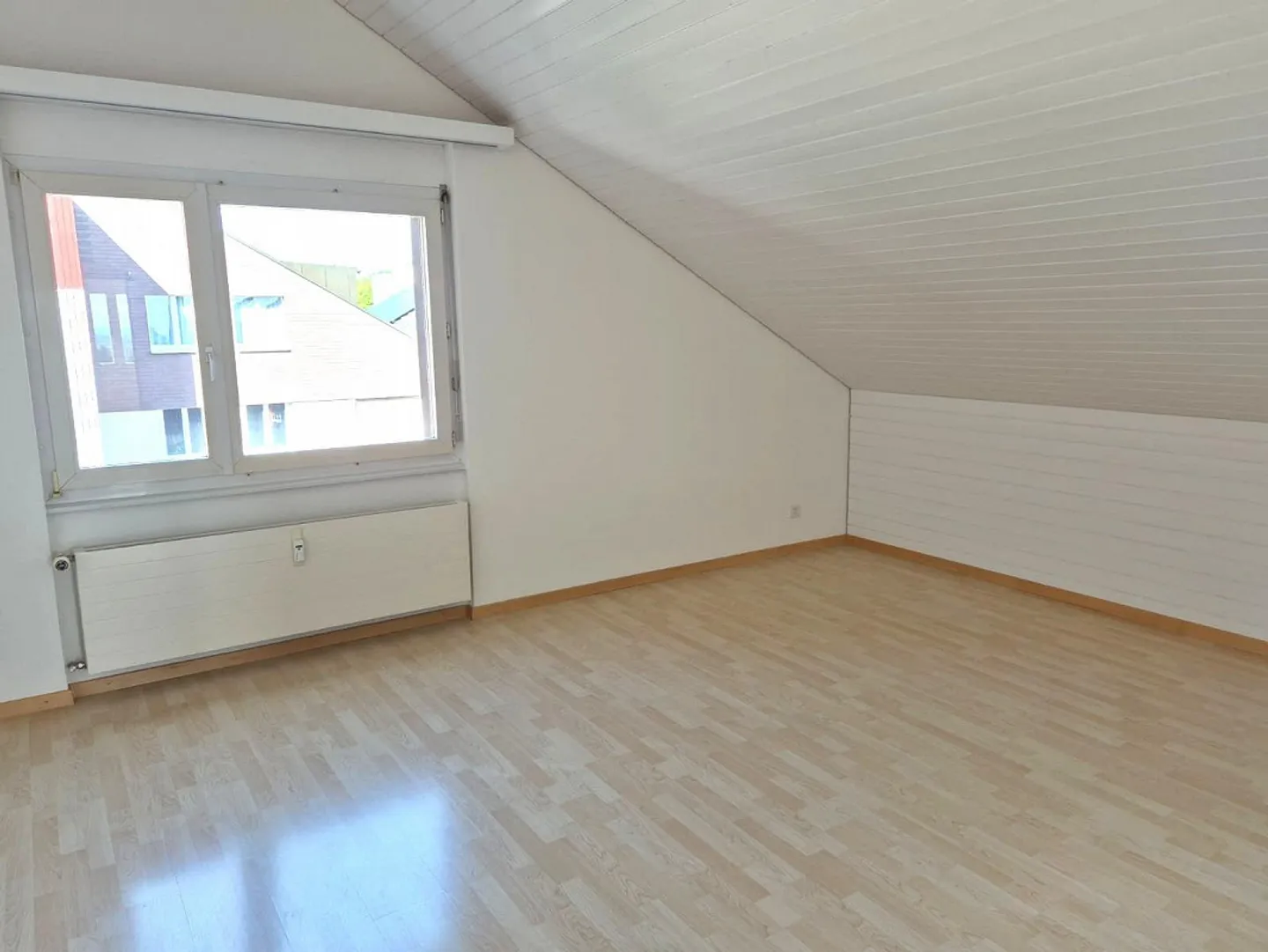 Your new home in a quiet, sunny residential area - Photo 3 of 5