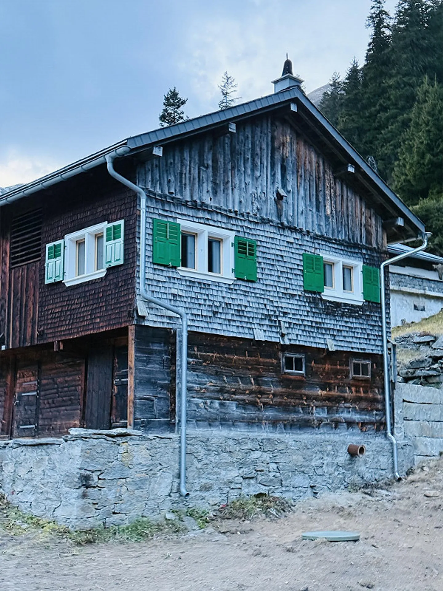 Renoviertes Maiensäss an traumhafter Aussichtslage - Foto 11 von 12