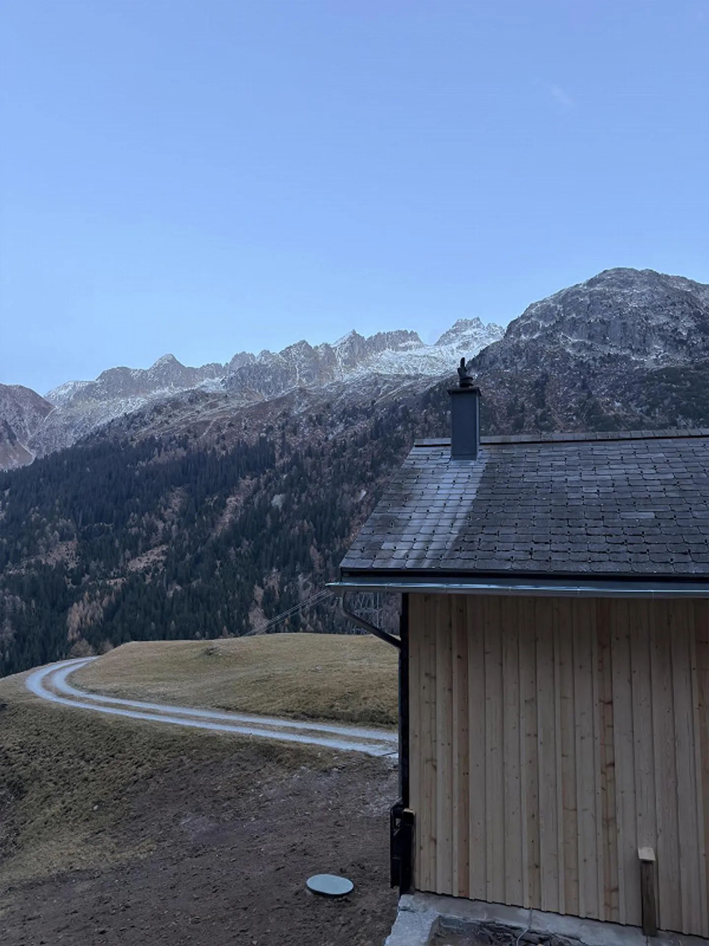 Renoviertes Maiensäss an traumhafter Aussichtslage - Foto 12 von 12