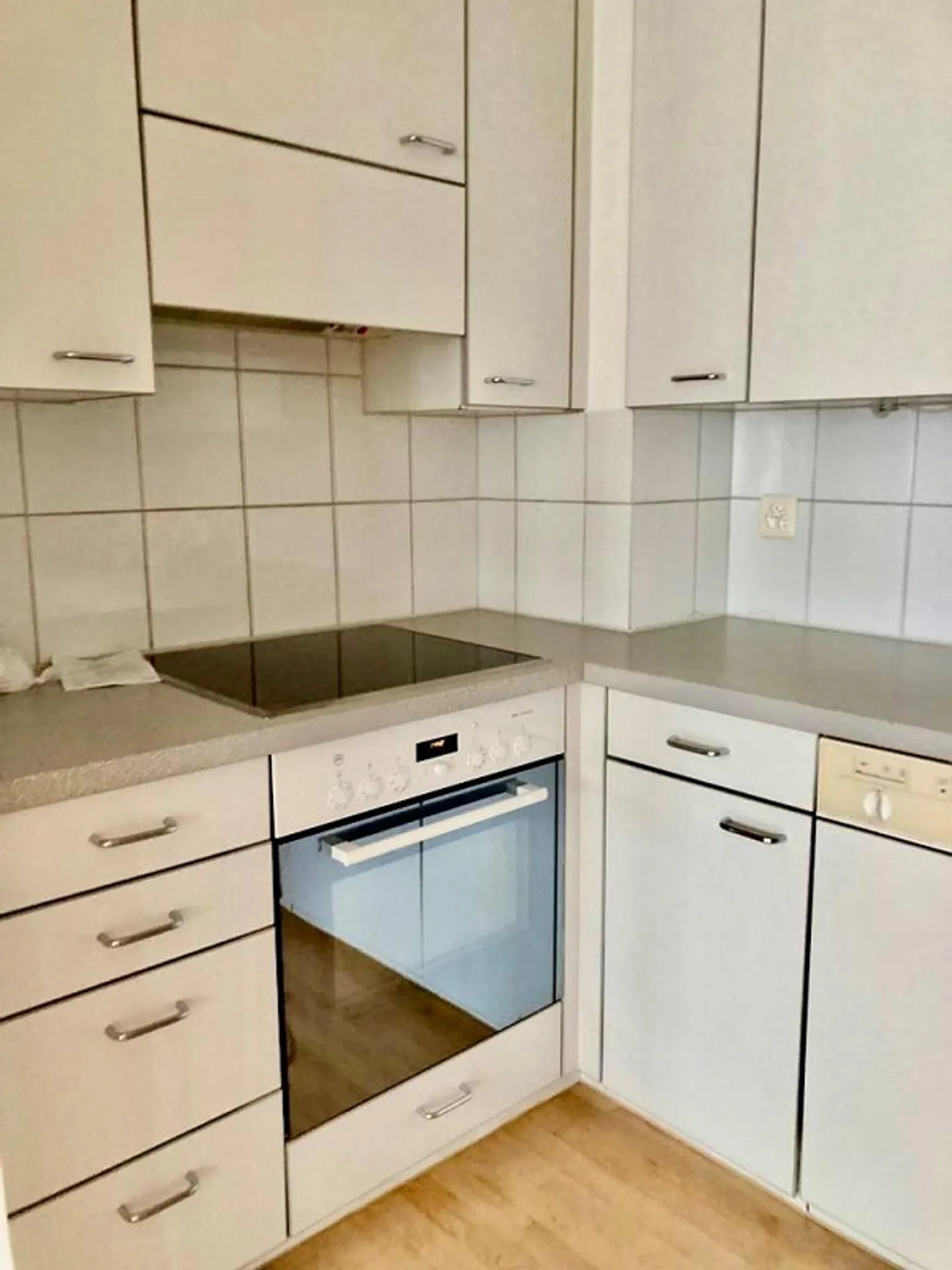 Bright 1.5-room apartment in a historic old town house - Photo 2 of 4