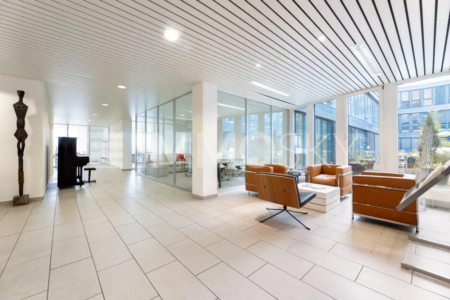 Spazio commerciale flessibile in posizione centrale nella zona economica di Zug - Foto 1 di 5