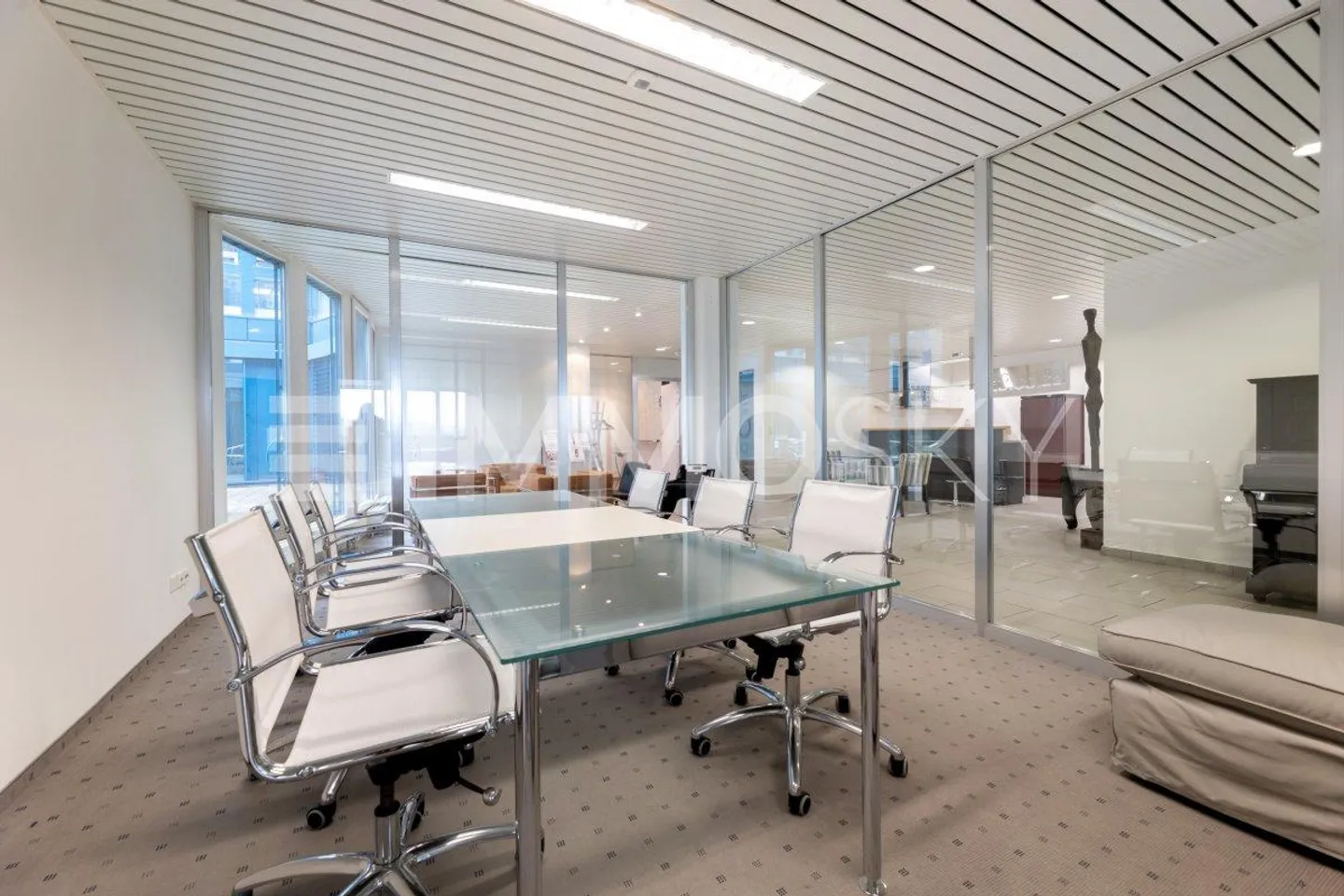 Spazio commerciale flessibile in posizione centrale nella zona economica di Zug - Foto 3 di 5