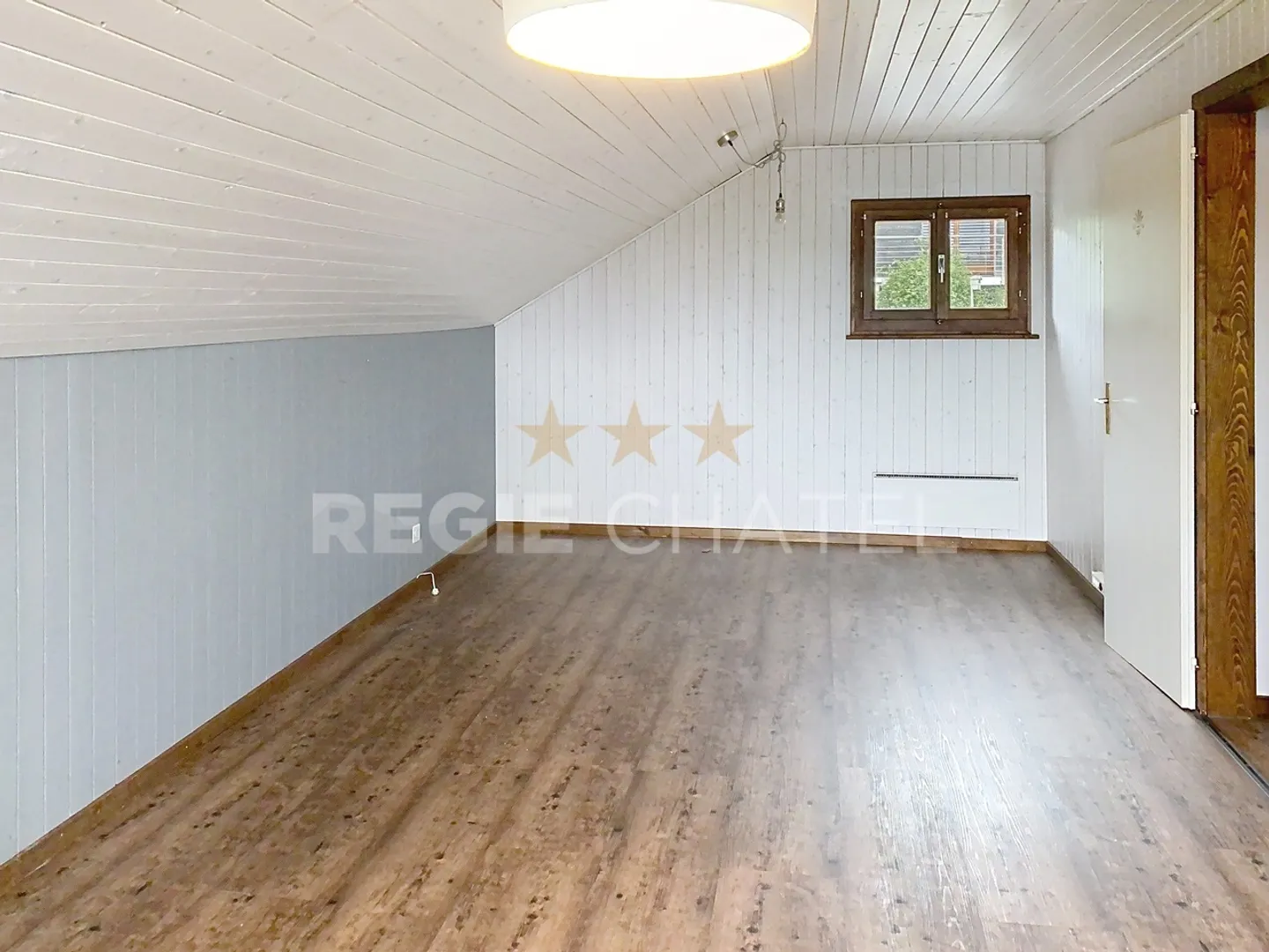 Charmantes Chalet mit atemberaubendem Seeblick - Foto 6 von 8