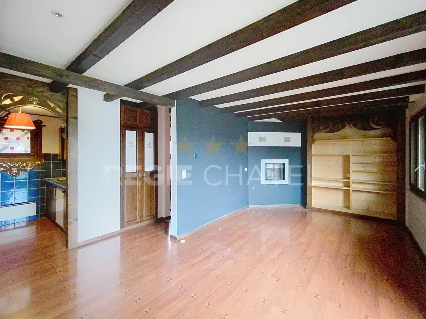 Charmantes Chalet mit atemberaubendem Seeblick - Foto 4 von 8