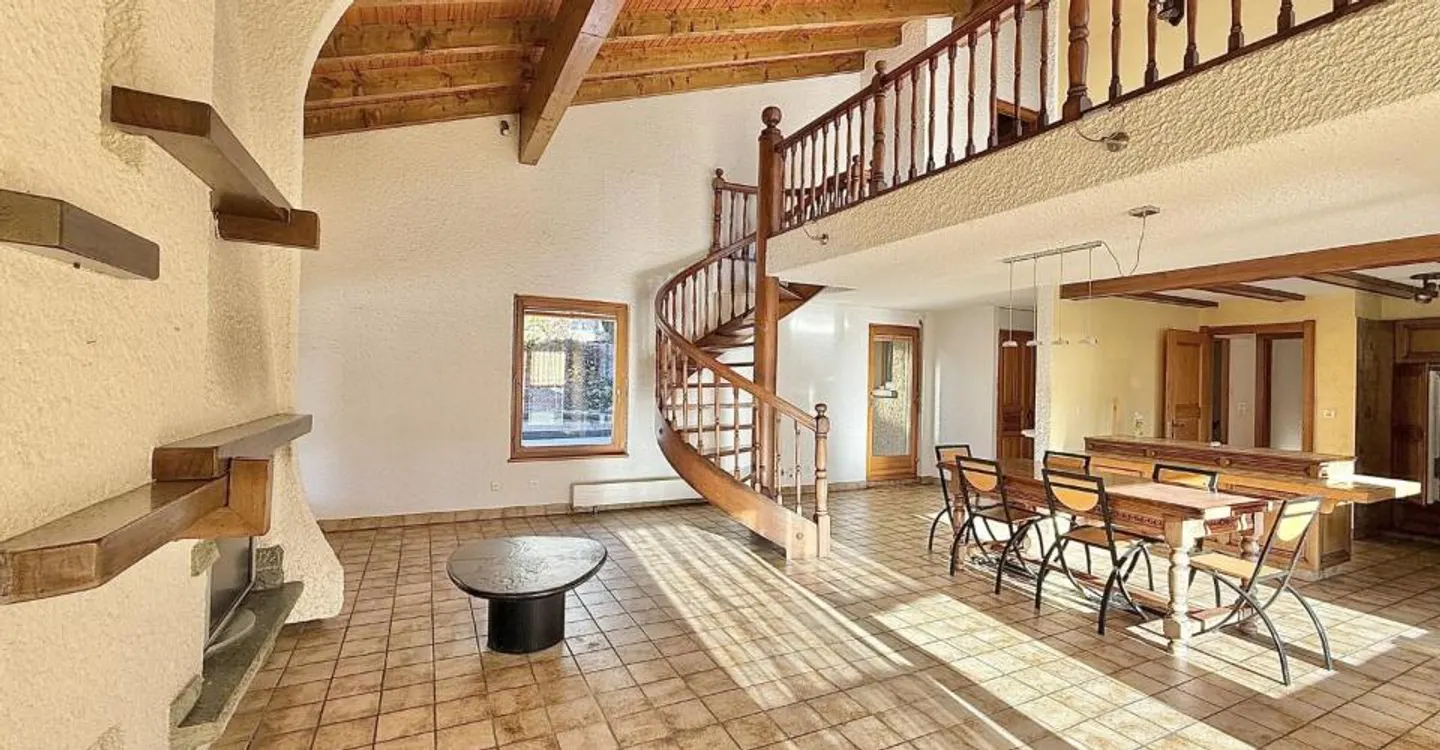 Large house with a lot of potential in Chamoson - Photo 11 of 11