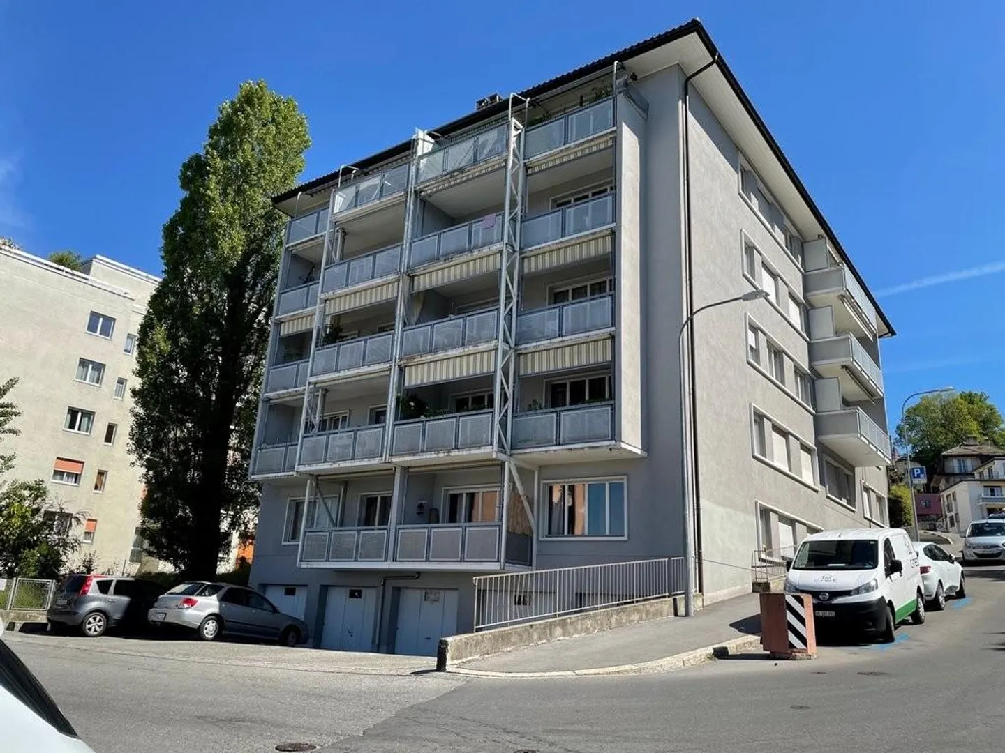 Appartement Charmant avec Vue sur le Lac - Photo 10 sur 11