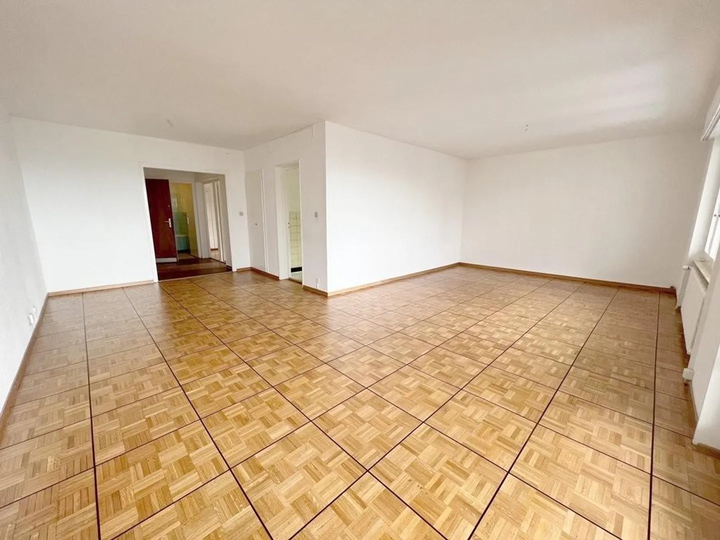 Appartement Charmant avec Vue sur le Lac - Photo 3 sur 11