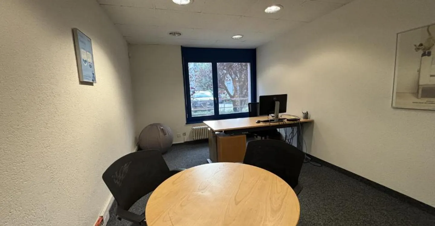 Office Space in Renens - Photo 3 of 9