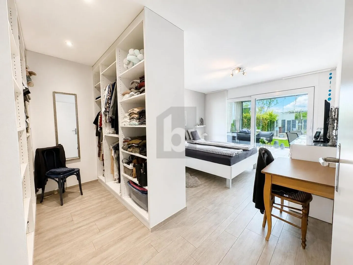 High Quality with Large Garden and Patio - Photo 3 of 6