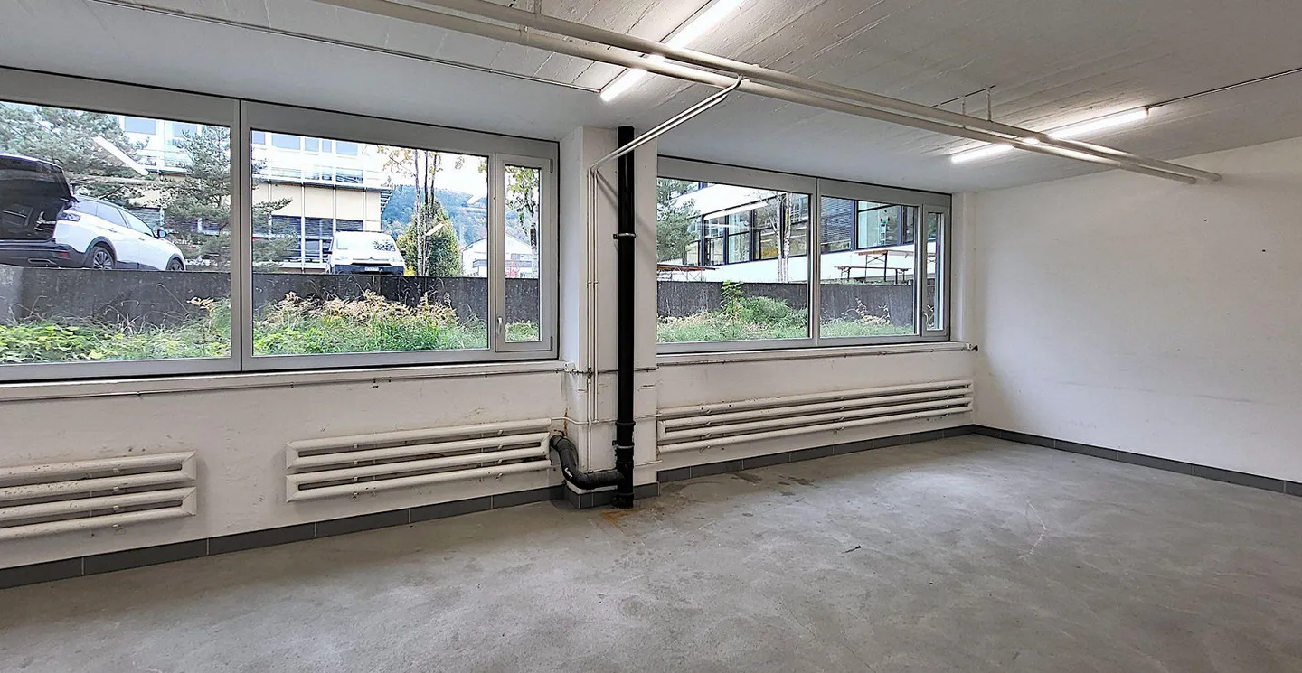 Spazio commerciale di 137 m² con consegna! - Foto 5 di 6