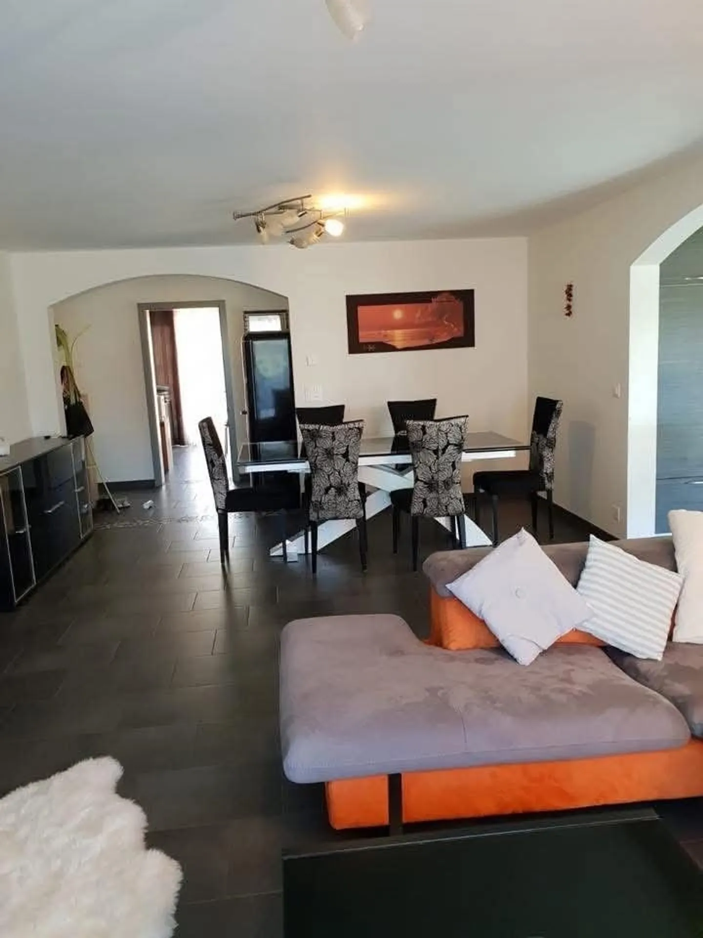 4,5p nach Süden ausgerichtet Saxon mit privatem Garten und 130 m2 Terrasse - Foto 2 von 8