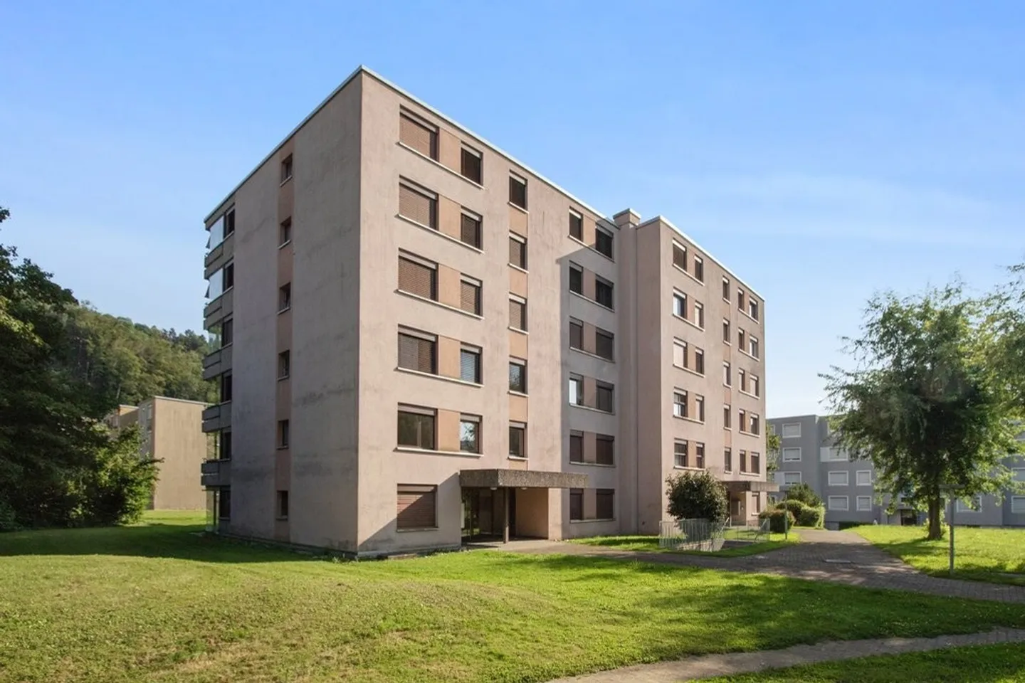Geräumige Wohnung mit Aussicht - Foto 1 von 6