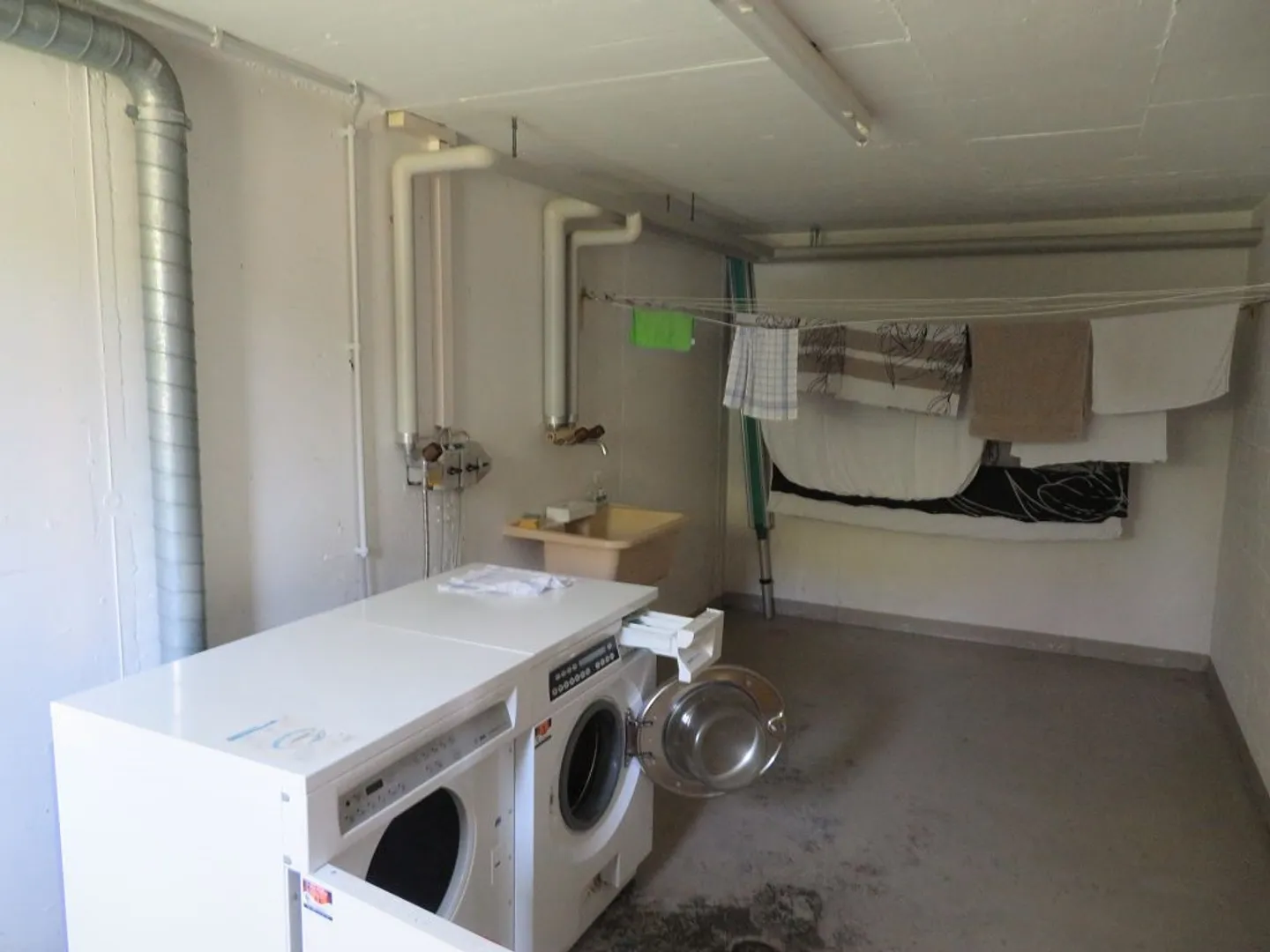 Appartamento mansardato 2,5, centrale a Haag con bella finitura e vista - Foto 13 di 16