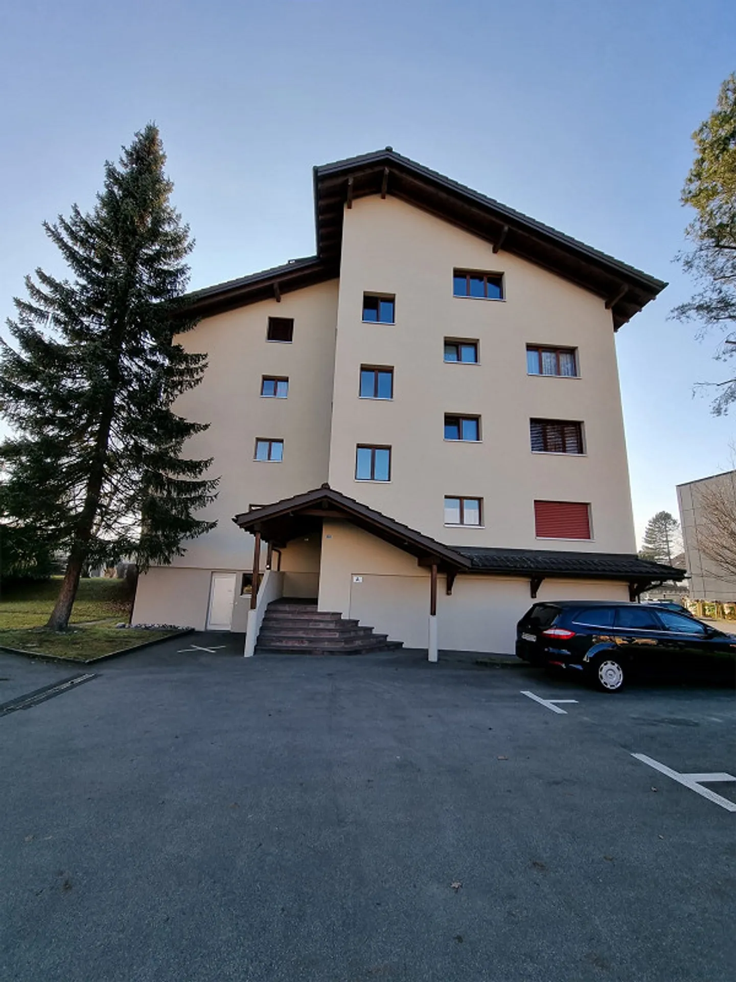 Appartamento mansardato 2,5, centrale a Haag con bella finitura e vista - Foto 16 di 16