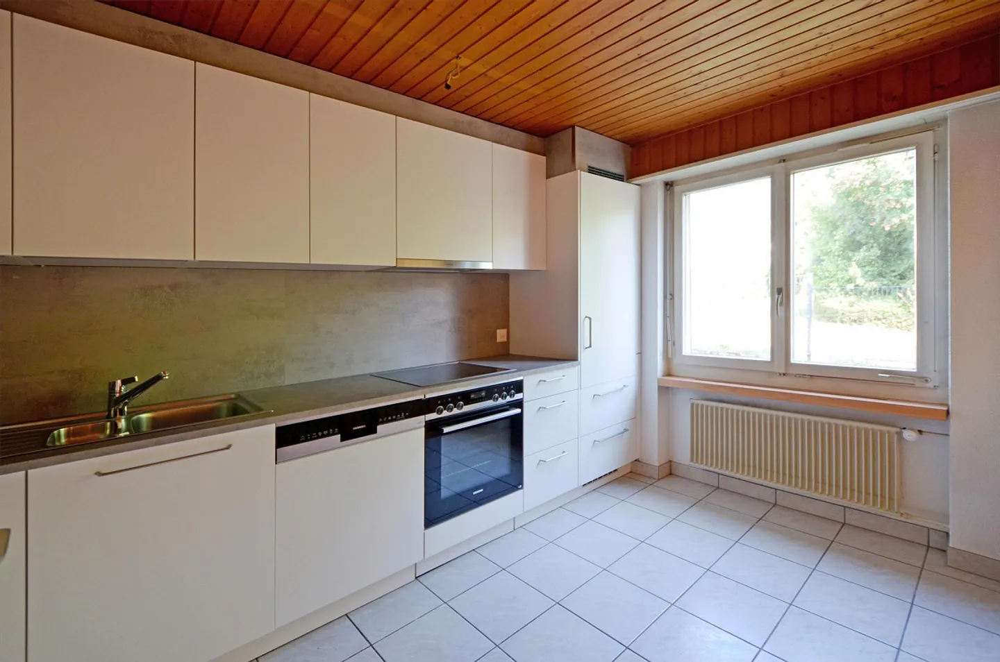 Maison avec deux unités résidentielles dans un emplacement central - Photo 4 sur 10