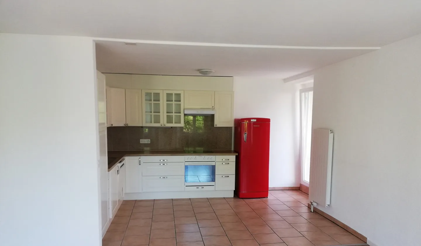Belle appartement 4 pièces, récemment rénové, proche du centre - Photo 1 sur 9